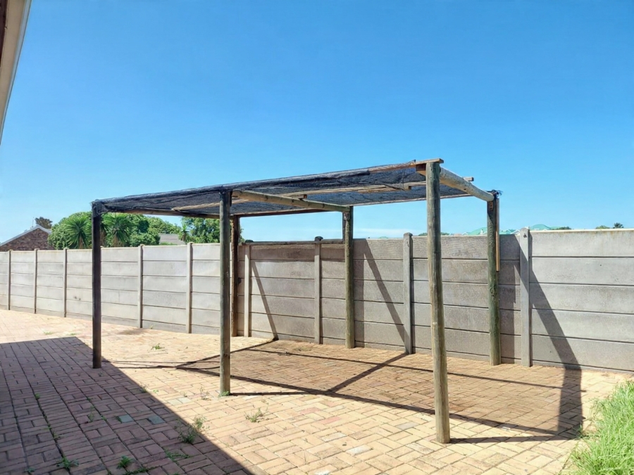 3 Bedroom Property for Sale in Stilbaai Wes Western Cape